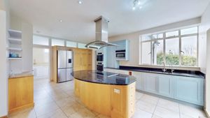 Photo 14- click for photo gallery